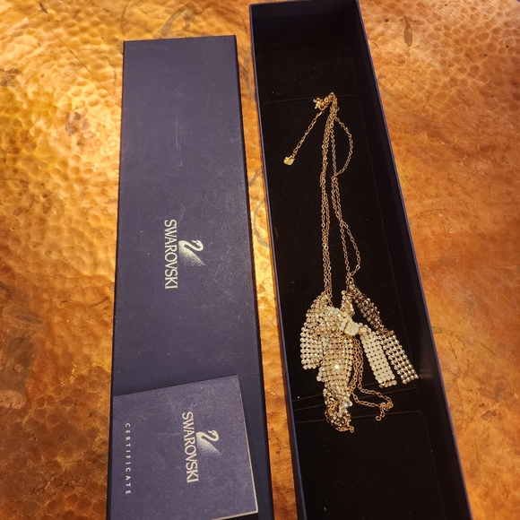 Gorgeous Swarovski Authentic Swan Signed Crystal Waterfall Statement Necklace - Picture 3 of 11